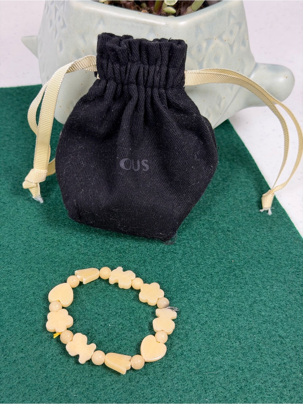 TOUS 925 Silver Stretch Bracelet Cream Bear Heart Flower Beads w/ Pouch - Picture 4 of 7